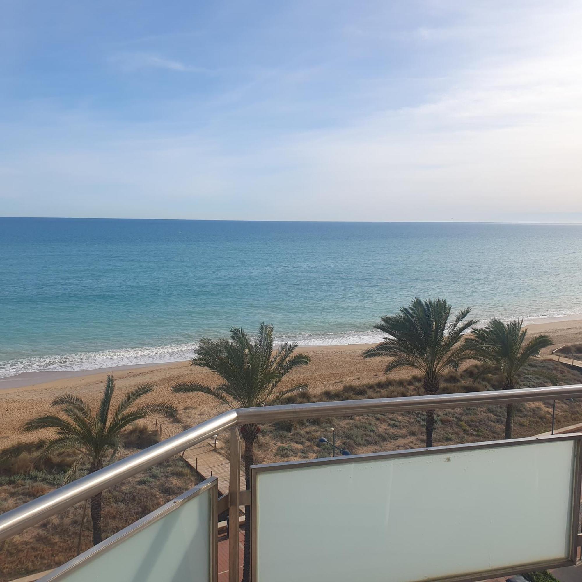 Surfing Peniscola Primera Linea De Playa エクステリア 写真
